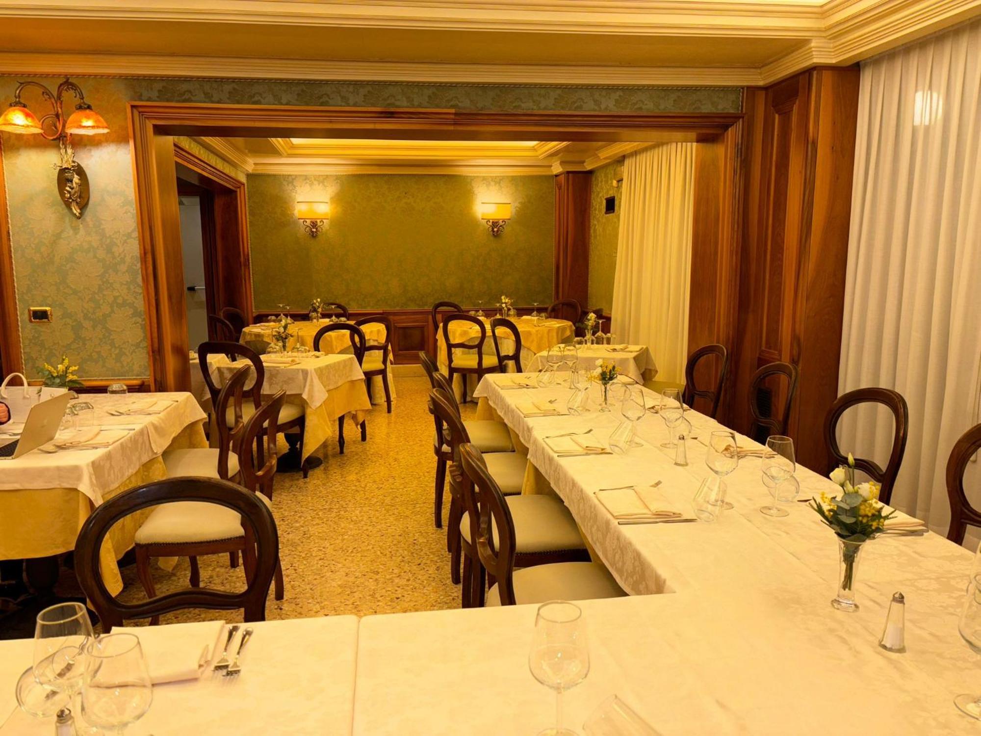 Hotel Ristorante Ca' Nova Venice Exterior photo